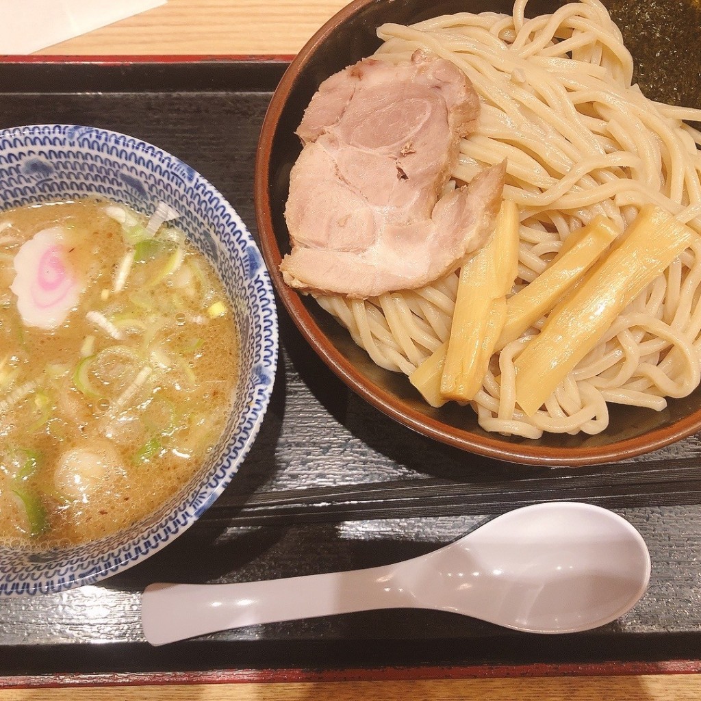 舞-香さんが投稿した高島つけ麺専門店のお店舎鈴 横浜ポルタ店/シャリン ヨコハマポルタテンの写真