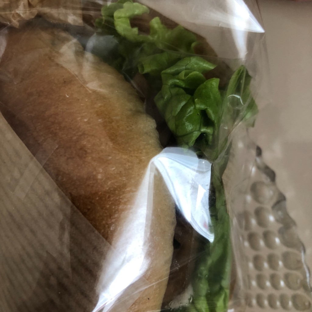 ユーザーが投稿したチキンとレンコンの白味噌ダレのサの写真 - 実際訪問したユーザーが直接撮影して投稿した篠目町ベーカリーボンルーンの写真