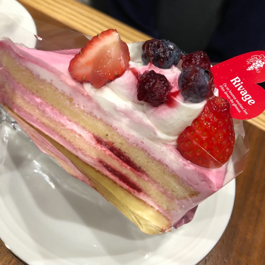 ユーザーが投稿した生ケーキ640の写真 - 実際訪問したユーザーが直接撮影して投稿した神野町ケーキリバージュ 津久野店の写真