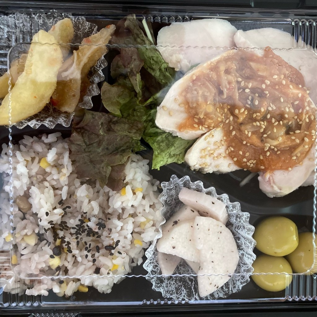 ユーザーが投稿した蒸し鶏弁当の写真 - 実際訪問したユーザーが直接撮影して投稿した西久保お弁当ユーカリ食堂の写真
