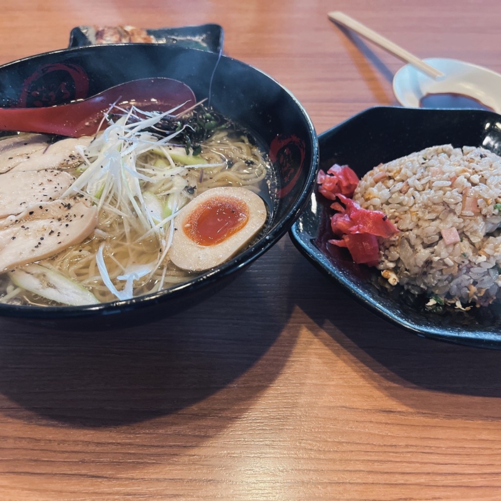 実際訪問したユーザーが直接撮影して投稿した緑ケ丘ラーメン専門店ラーメンごくまる 延岡店の写真