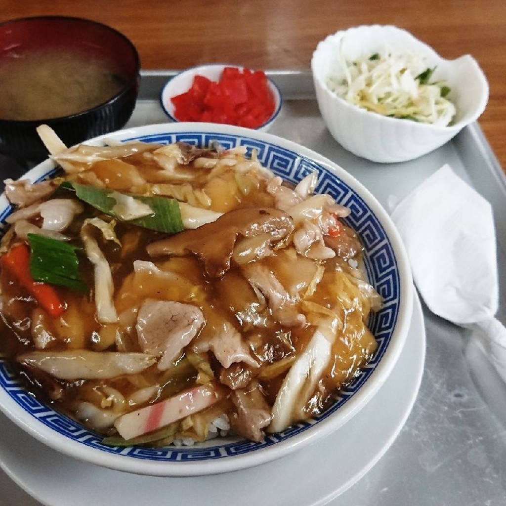 ユーザーが投稿した中華丼の写真 - 実際訪問したユーザーが直接撮影して投稿した本馬越定食屋大みや食堂の写真