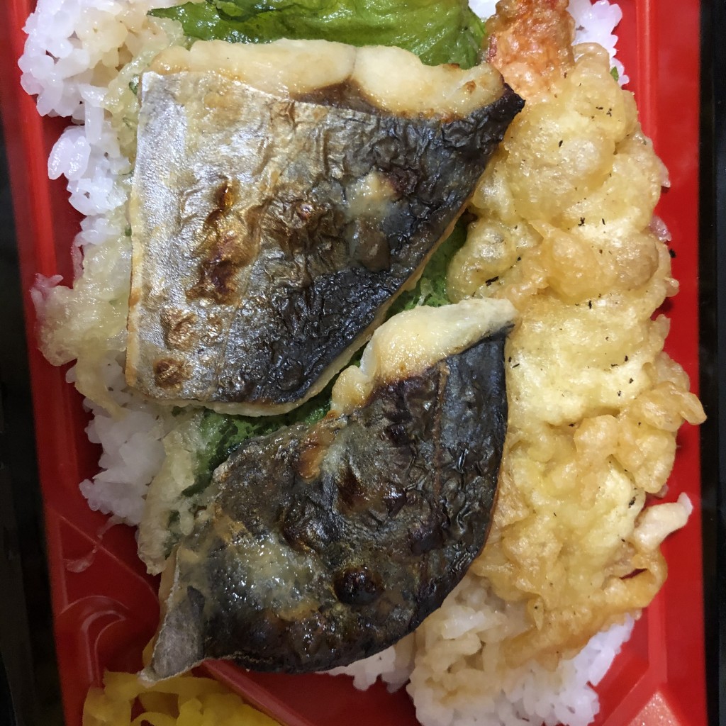ユーザーが投稿した海鮮天ぷら盛合せ丼の写真 - 実際訪問したユーザーが直接撮影して投稿した北本町魚介 / 海鮮料理街のみなと 近鉄八尾店の写真