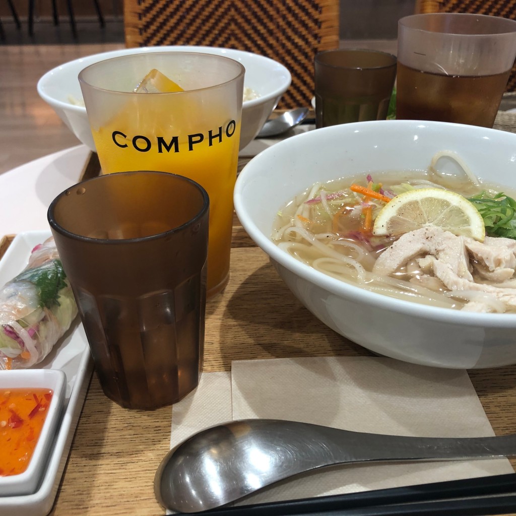 s2hnさんが投稿した銀座ベトナム料理のお店COMPHO マロニエゲート銀座2店/コムフォーの写真