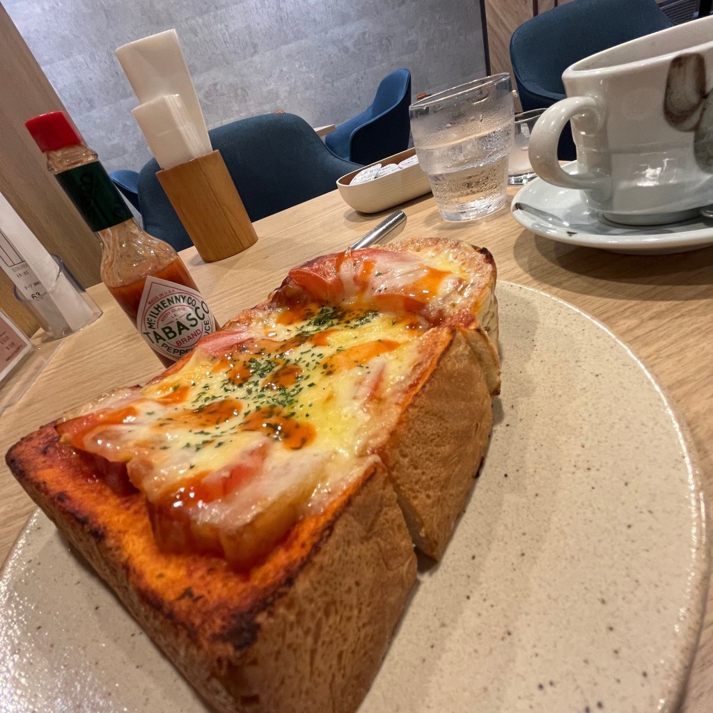 ユーザーが投稿したピザトースト+デカフェの写真 - 実際訪問したユーザーが直接撮影して投稿した元町喫茶店Cafe Renoir 横浜元町店の写真