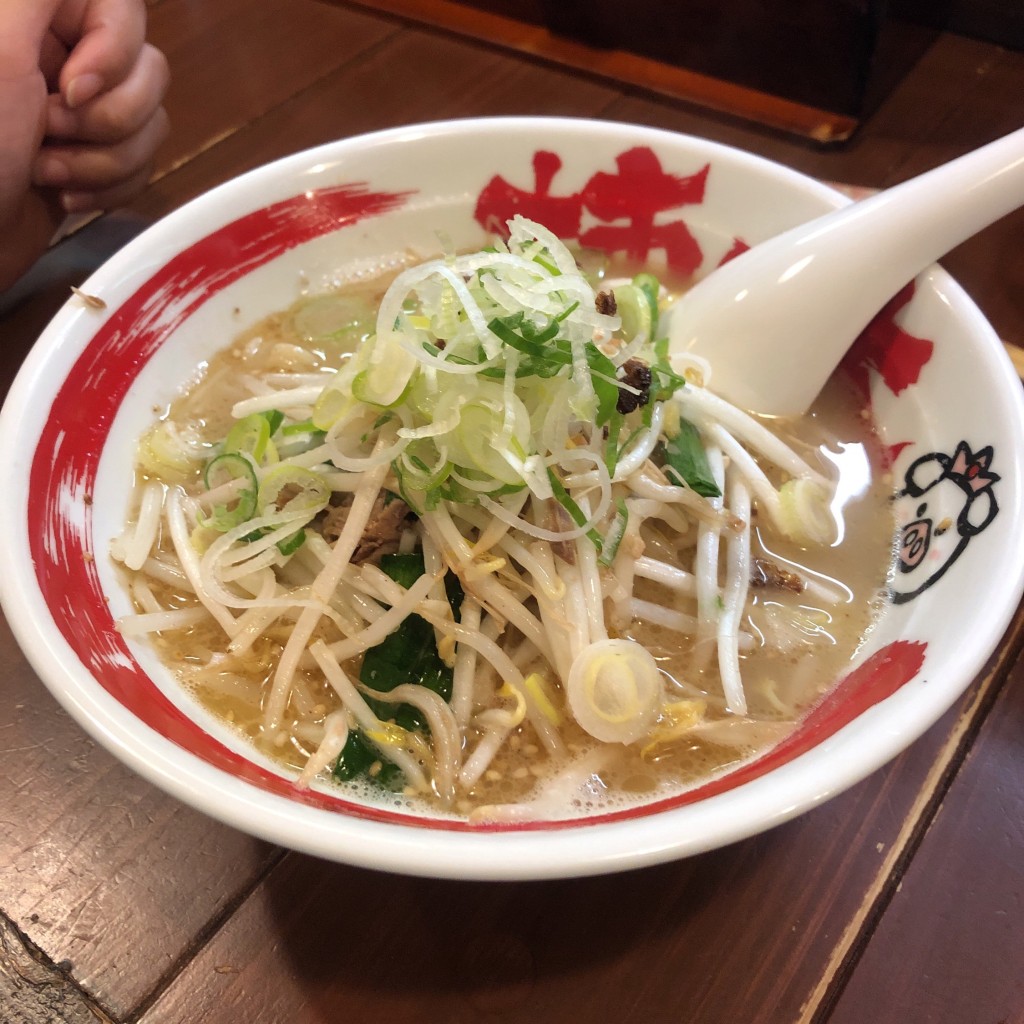 ユーザーが投稿した柿の木ラーメン 醤油豚骨の写真 - 実際訪問したユーザーが直接撮影して投稿した上福元町ラーメン / つけ麺らぁめん柿の木 鹿児島本店の写真