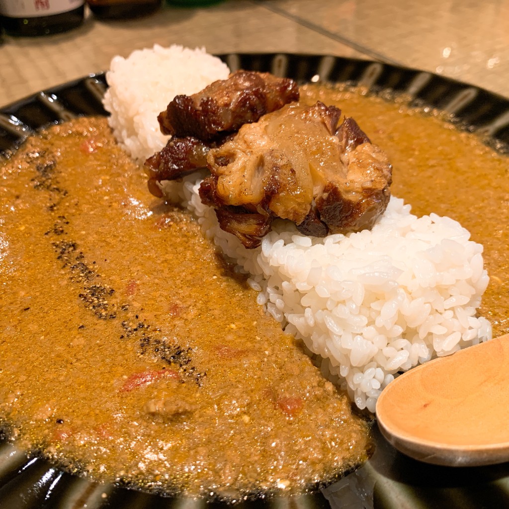 ユーザーが投稿したソーキ肉トッピング カレの写真 - 実際訪問したユーザーが直接撮影して投稿した恵比寿居酒屋十番右京 恵比寿店の写真