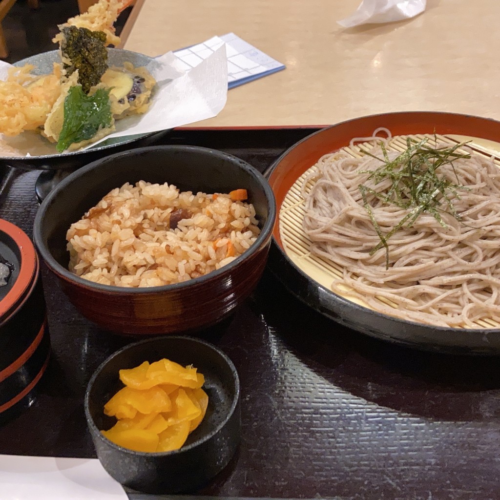 えつにゃんさんが投稿した真美ヶ丘うどんのお店大阪うどん きらく 真美ヶ丘店/オオサカウドン キラク マミガオカテンの写真