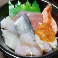 海の辛丼 - 実際訪問したユーザーが直接撮影して投稿した大通丼もの魚丼 盛岡店の写真のメニュー情報