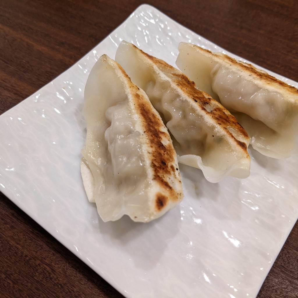 ユーザーが投稿したLunch半餃子セットの写真 - 実際訪問したユーザーが直接撮影して投稿した榎が丘ラーメン専門店七志 青葉台店の写真