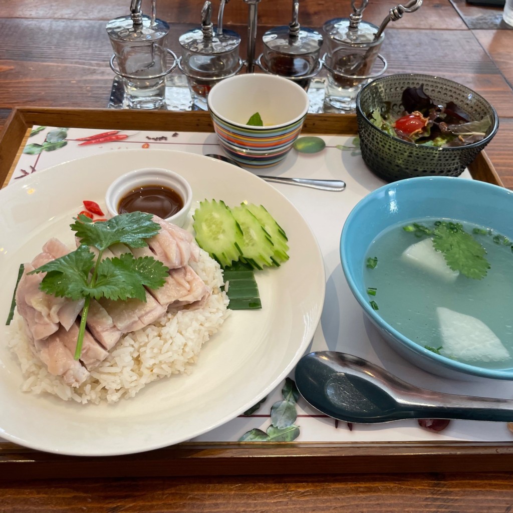 ユーザーが投稿した7カオマンガイランチ  1の写真 - 実際訪問したユーザーが直接撮影して投稿した本通タイ料理Im Aroiの写真