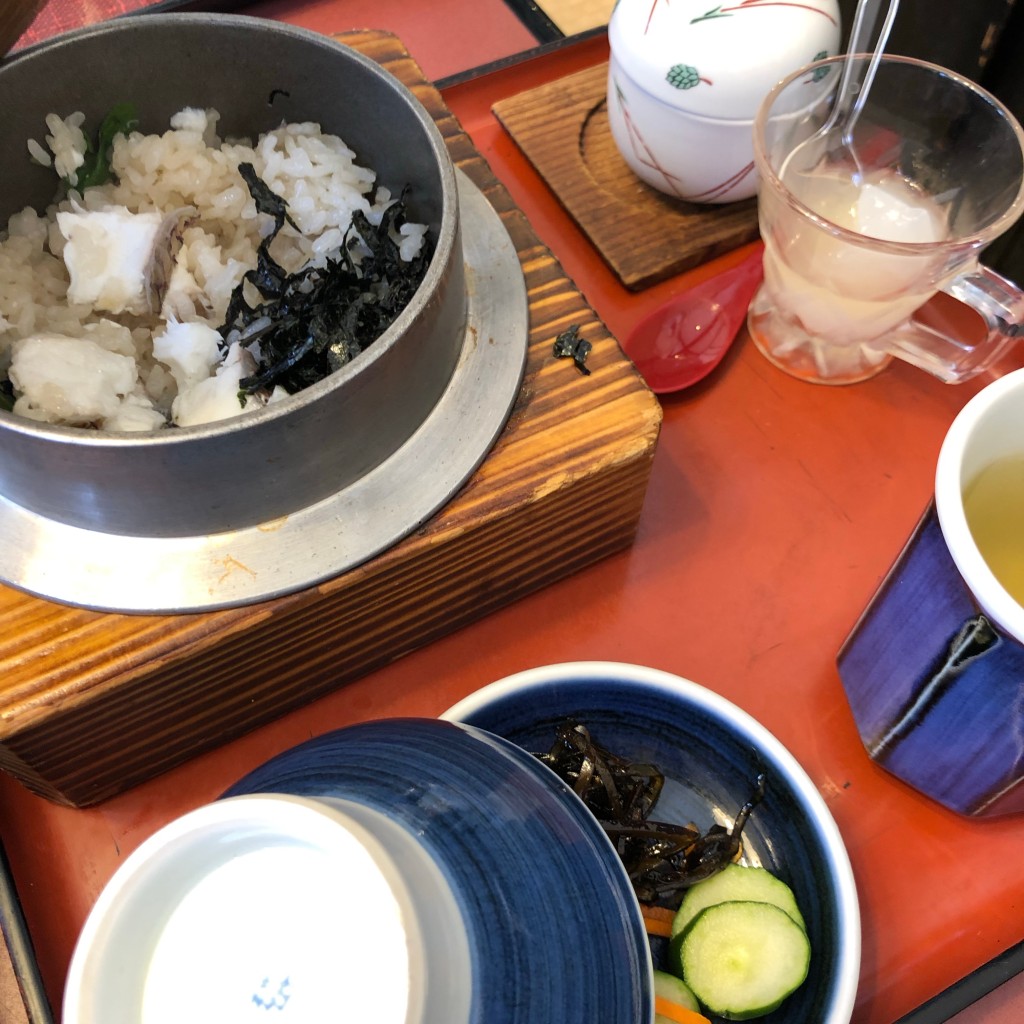 ユーザーが投稿した鯛釜飯定食の写真 - 実際訪問したユーザーが直接撮影して投稿した本町うどん大黒屋 本町店の写真