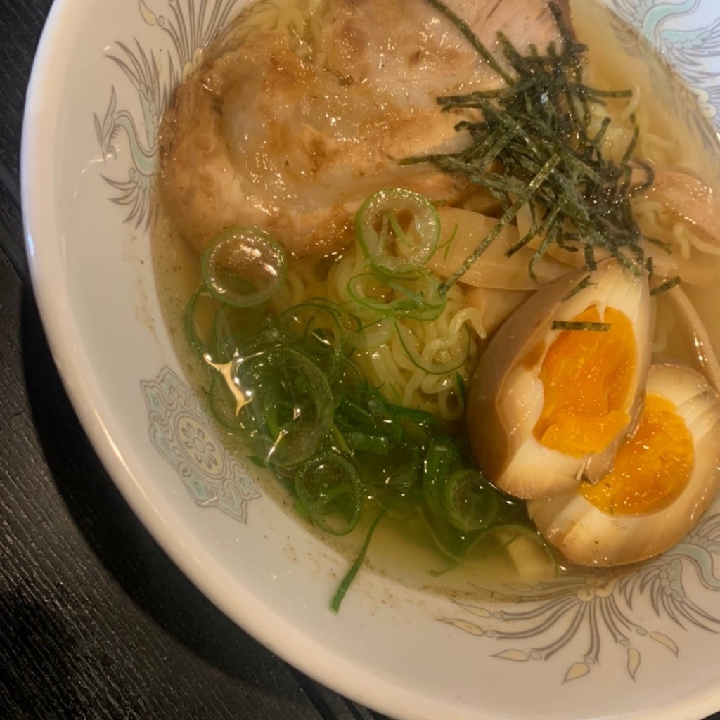 ユーザーが投稿したあっさり塩ラーメンの写真 - 実際訪問したユーザーが直接撮影して投稿した海津町大和田中華料理稲金海津店の写真