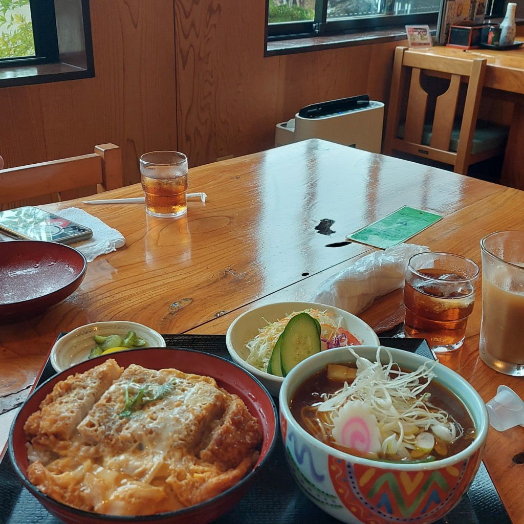 実際訪問したユーザーが直接撮影して投稿した飯倉そばそば処割烹 浜菊の写真