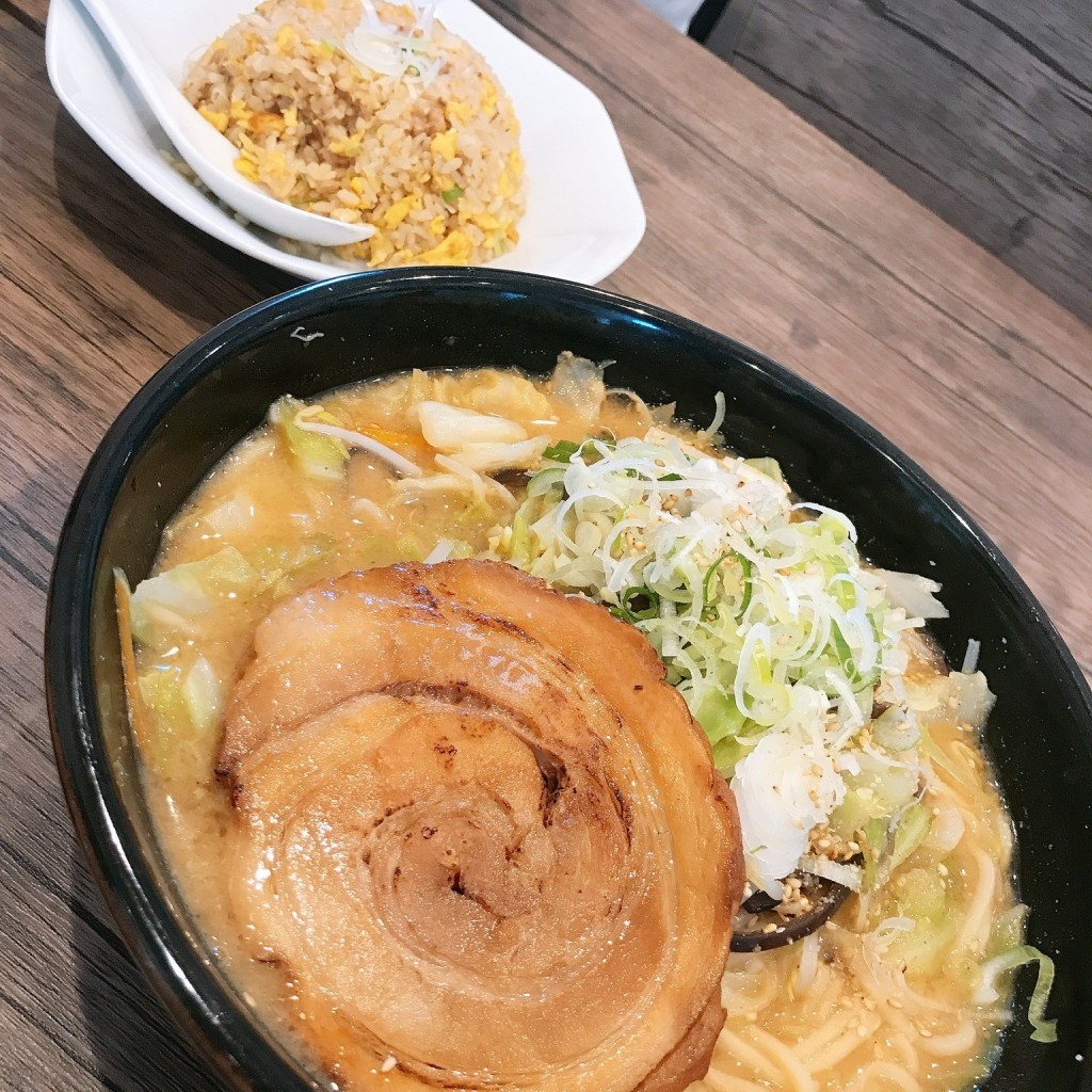 実際訪問したユーザーが直接撮影して投稿した国分中央ラーメン専門店麺屋 くるりの写真