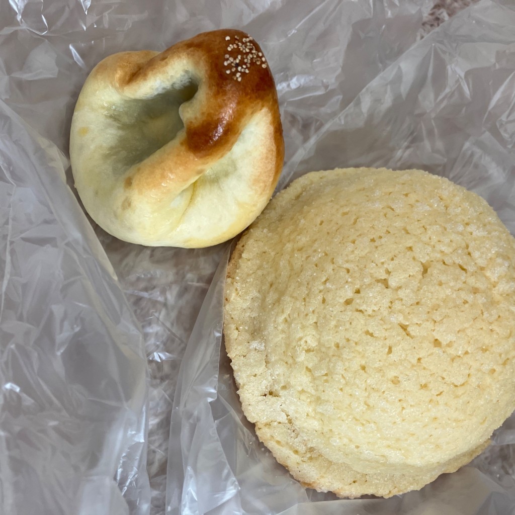 ユーザーが投稿したジャーマンソーセージの写真 - 実際訪問したユーザーが直接撮影して投稿した西条岡町ベーカリーラッキー製パン所の写真