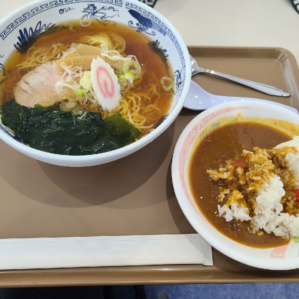 ユーザーが投稿した醤油ラーメンセットの写真 - 実際訪問したユーザーが直接撮影して投稿した東大井定食屋鮫洲運転免許試験場 食堂の写真