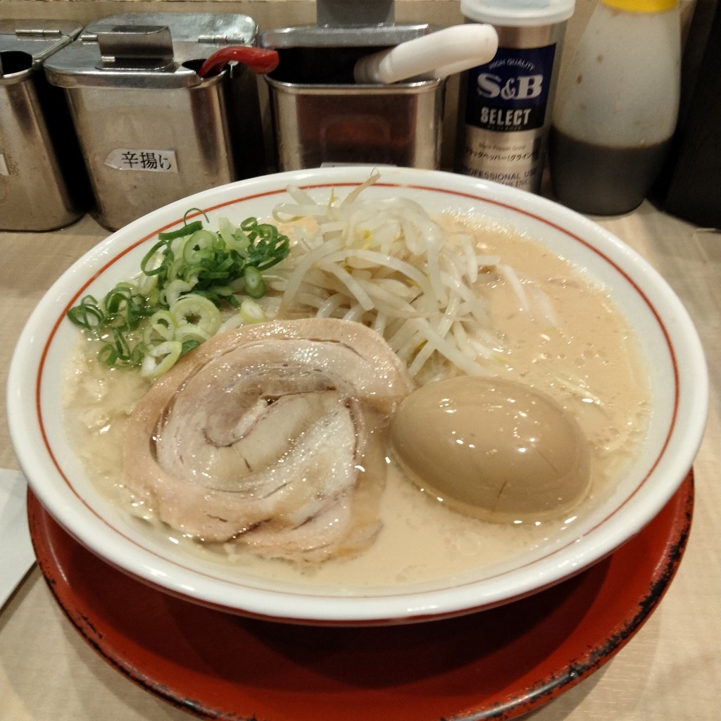 ユーザーが投稿した味玉ラーメンの写真 - 実際訪問したユーザーが直接撮影して投稿した本町ラーメン / つけ麺替玉千里眼 志木店の写真