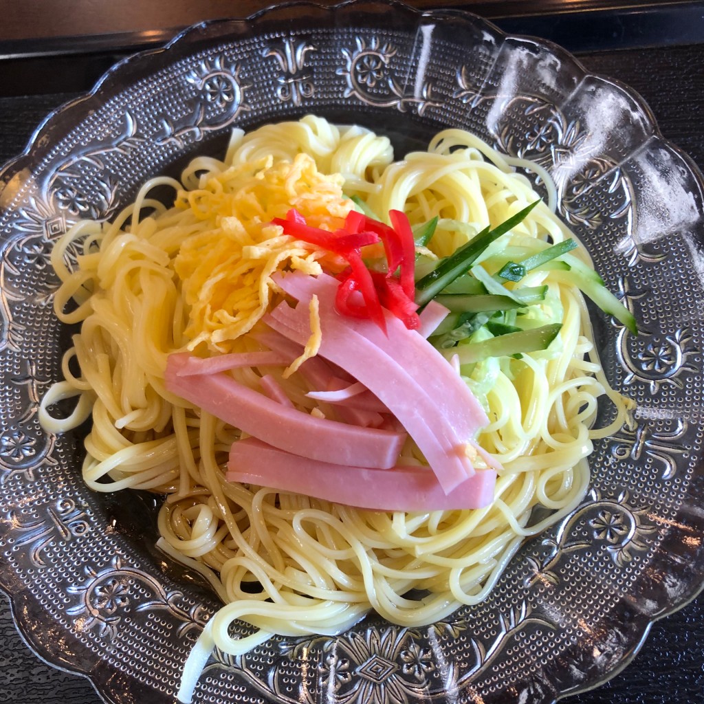ユーザーが投稿した冷やし中華の写真 - 実際訪問したユーザーが直接撮影して投稿した鴨方町鴨方うどん宮田製麺 試麺館の写真