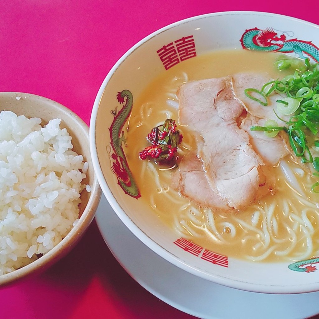 ユーザーが投稿したとんこくラーメンとライスの写真 - 実際訪問したユーザーが直接撮影して投稿した平野屋ラーメン / つけ麺一丁の写真