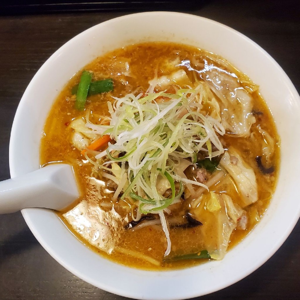 maru-iwさんが投稿した南六条西ラーメン専門店のお店にとりのけやき すすきの本店/ニトリノケヤキ ススキノホンテンの写真