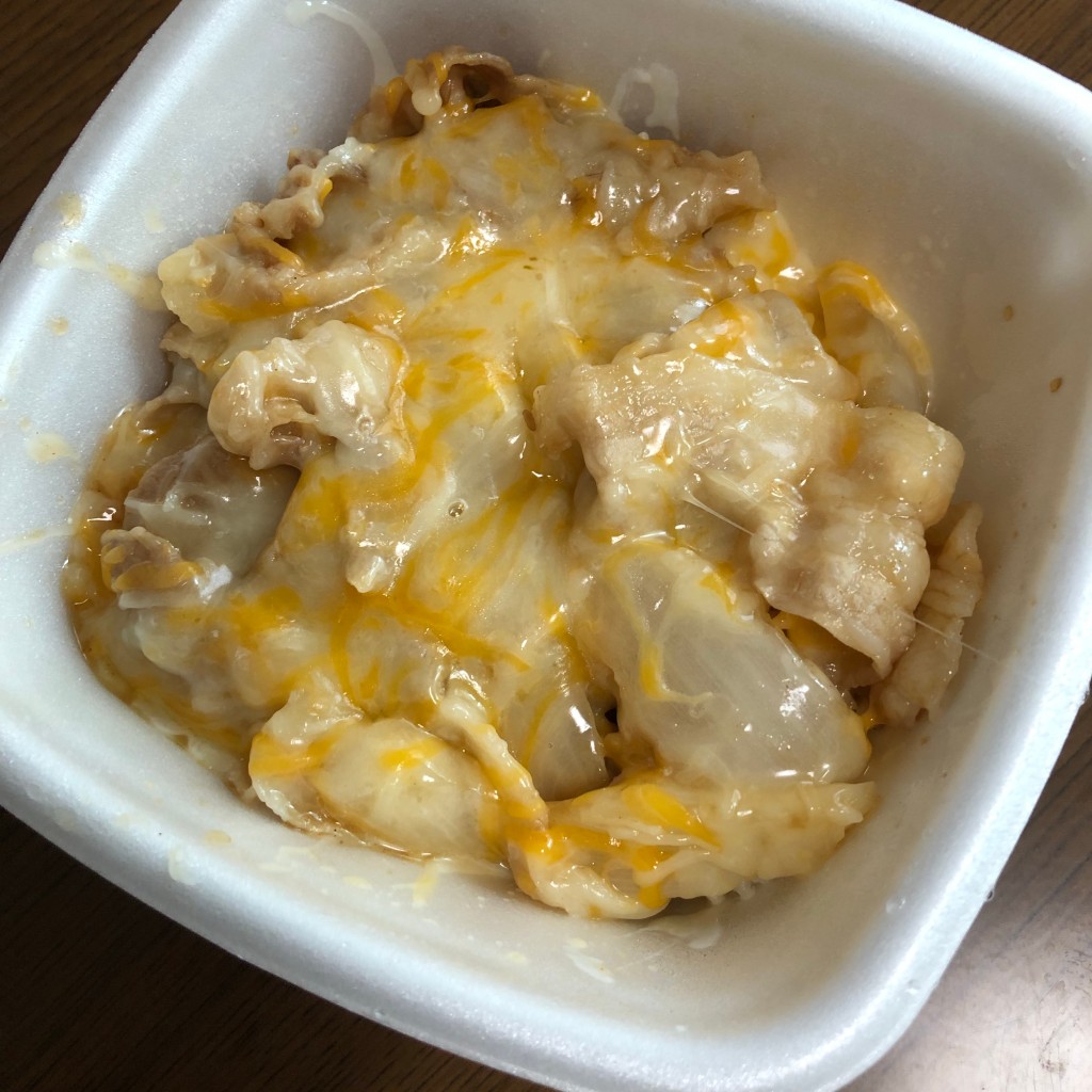 ユーザーが投稿した豚丼 チーズの写真 - 実際訪問したユーザーが直接撮影して投稿した舟津町牛丼吉野家 和歌山築地橋店の写真