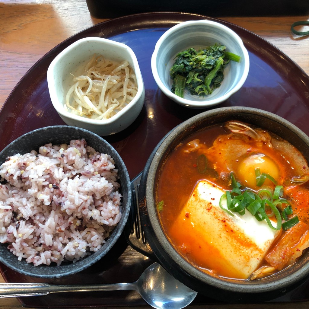 ユーザーが投稿したLunch塩あさりスンドゥブ定食の写真 - 実際訪問したユーザーが直接撮影して投稿した渋谷韓国料理韓国ごはん・酒家 ダイダイ 渋谷ストリーム店の写真