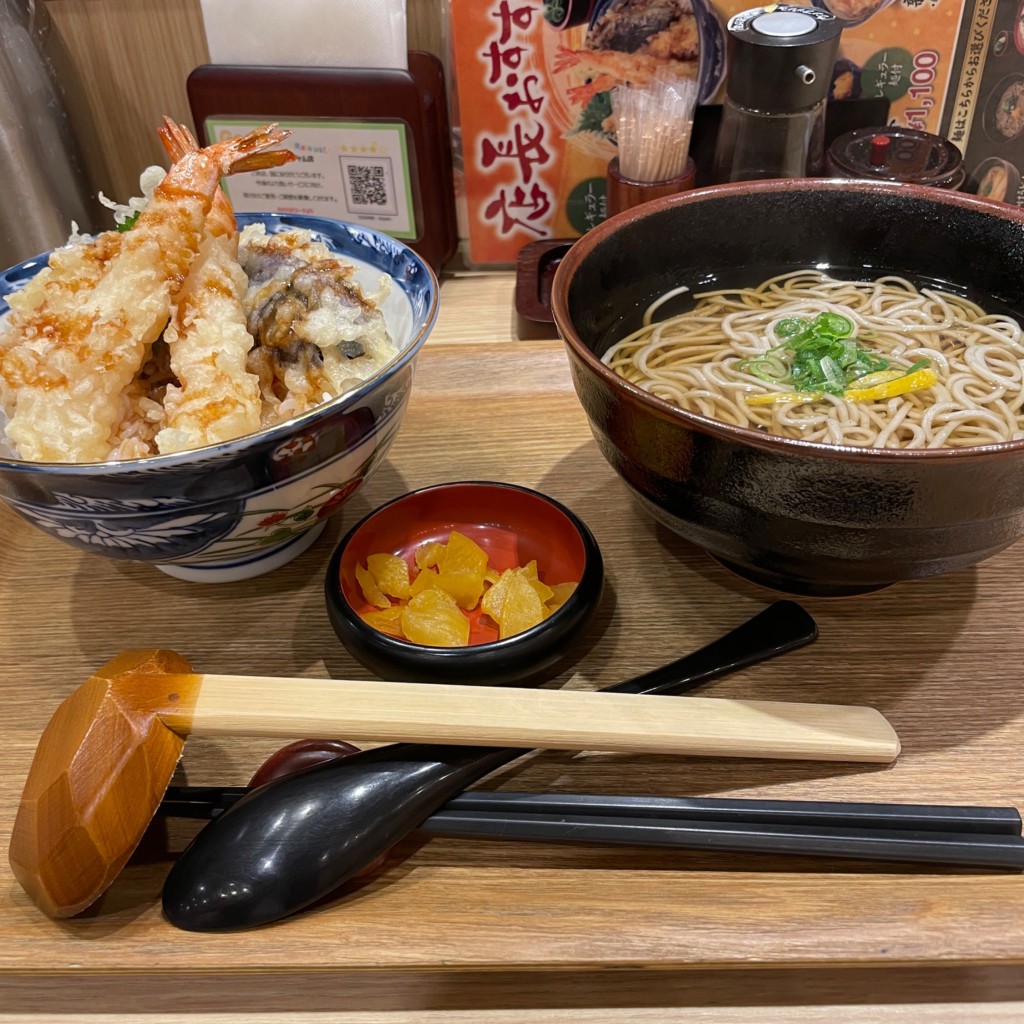 ユーザーが投稿した天丼R麺の写真 - 実際訪問したユーザーが直接撮影して投稿した羽所町丼もの丼丼亭 津駅チャム店の写真