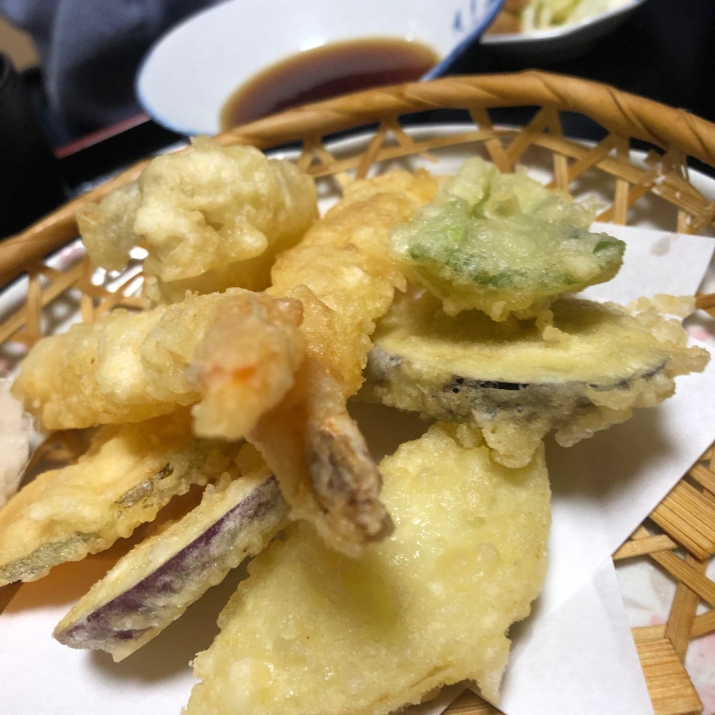 ユーザーが投稿した天ぷら定食の写真 - 実際訪問したユーザーが直接撮影して投稿した下高場魚介 / 海鮮料理和食屋 なかにしの写真