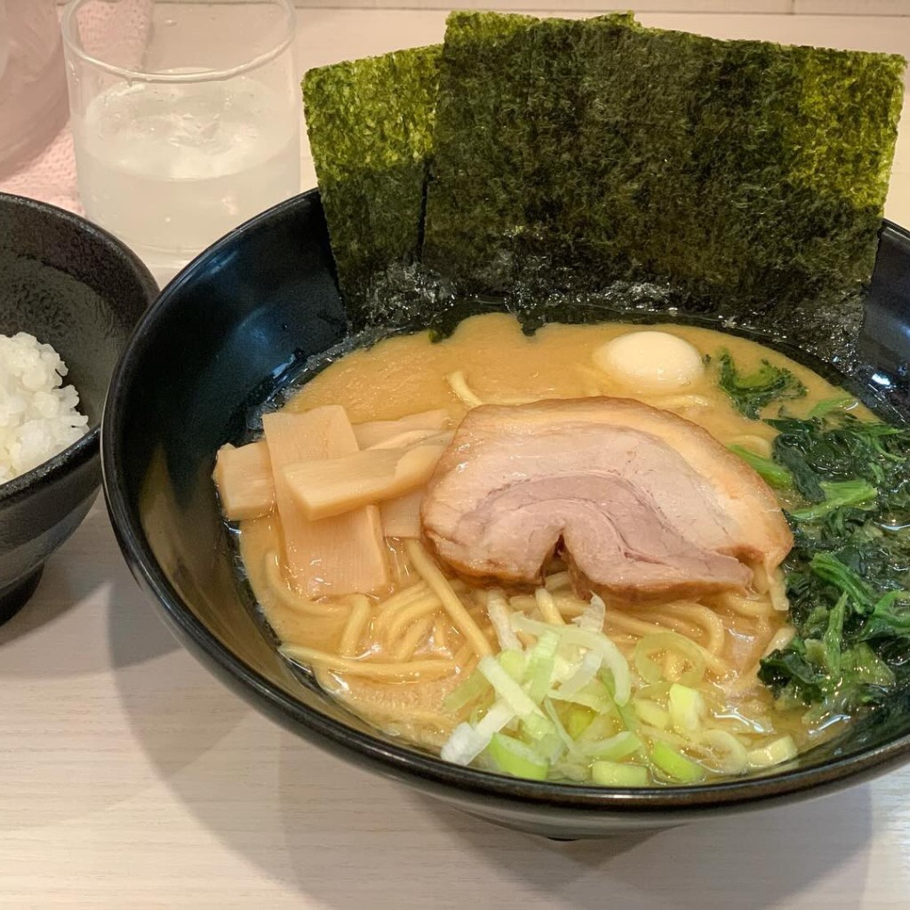 seocchiさんが投稿した伊勢佐木町ラーメン / つけ麺のお店ゴル家 伊勢佐木モール店/ゴルヤイセタスクキモールテンの写真