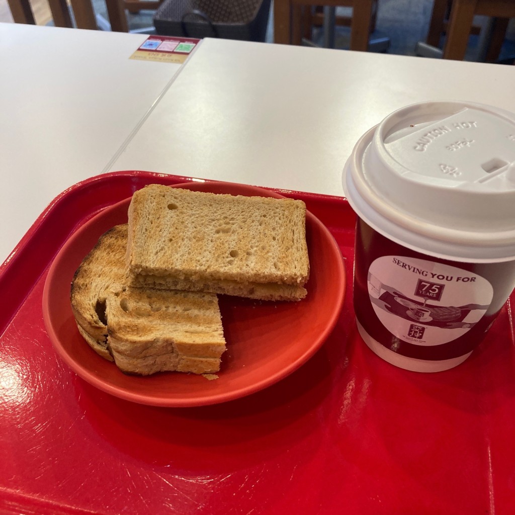 tabebitoさんが投稿した丸の内カフェのお店Ya Kun Kaya Toast 東京国際フォーラム店/ヤ クン カヤ トースト トウキョウコクサイフォーラムテンの写真