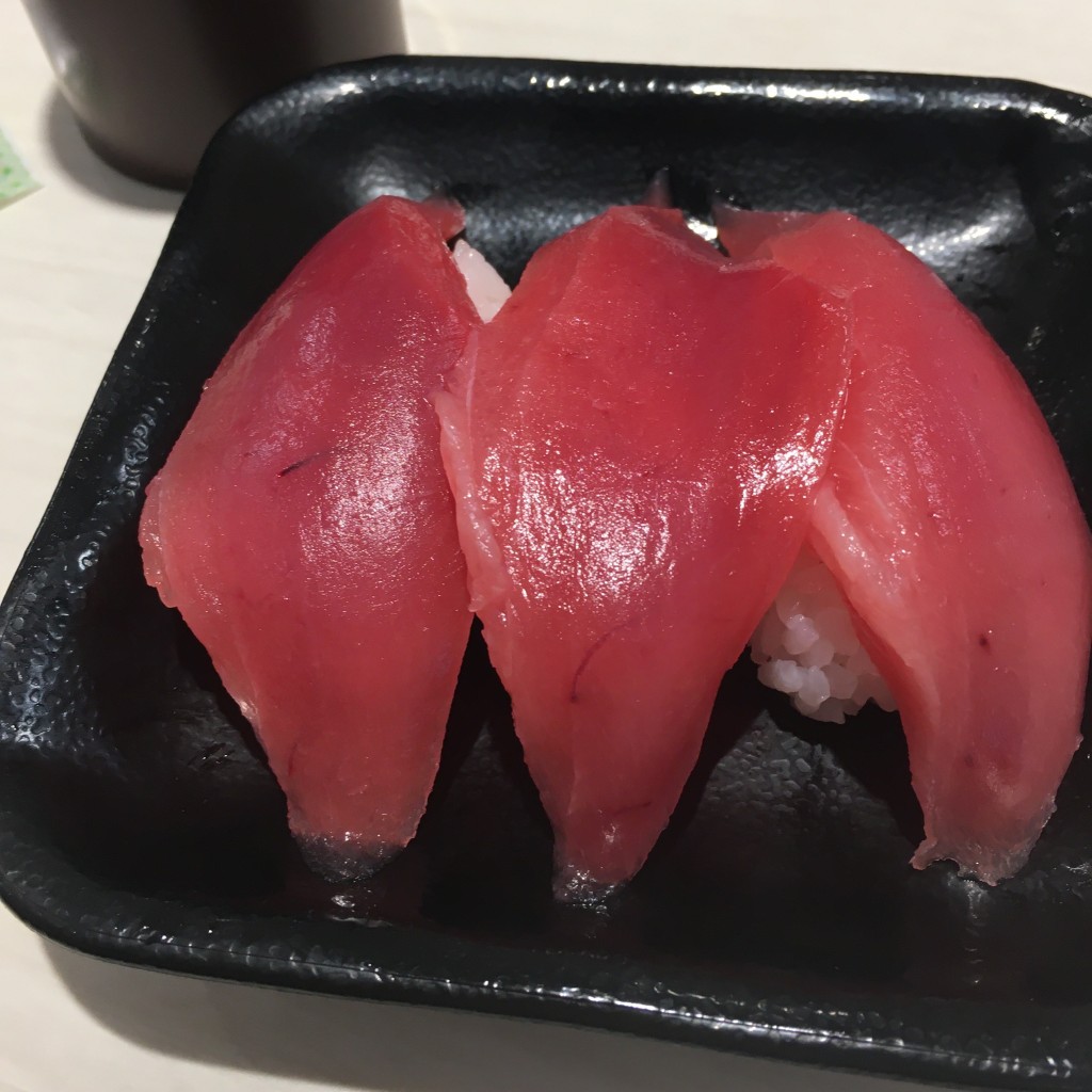 ユーザーが投稿した上赤身3貫の写真 - 実際訪問したユーザーが直接撮影して投稿した領家寿司魚べい 川口領家店の写真