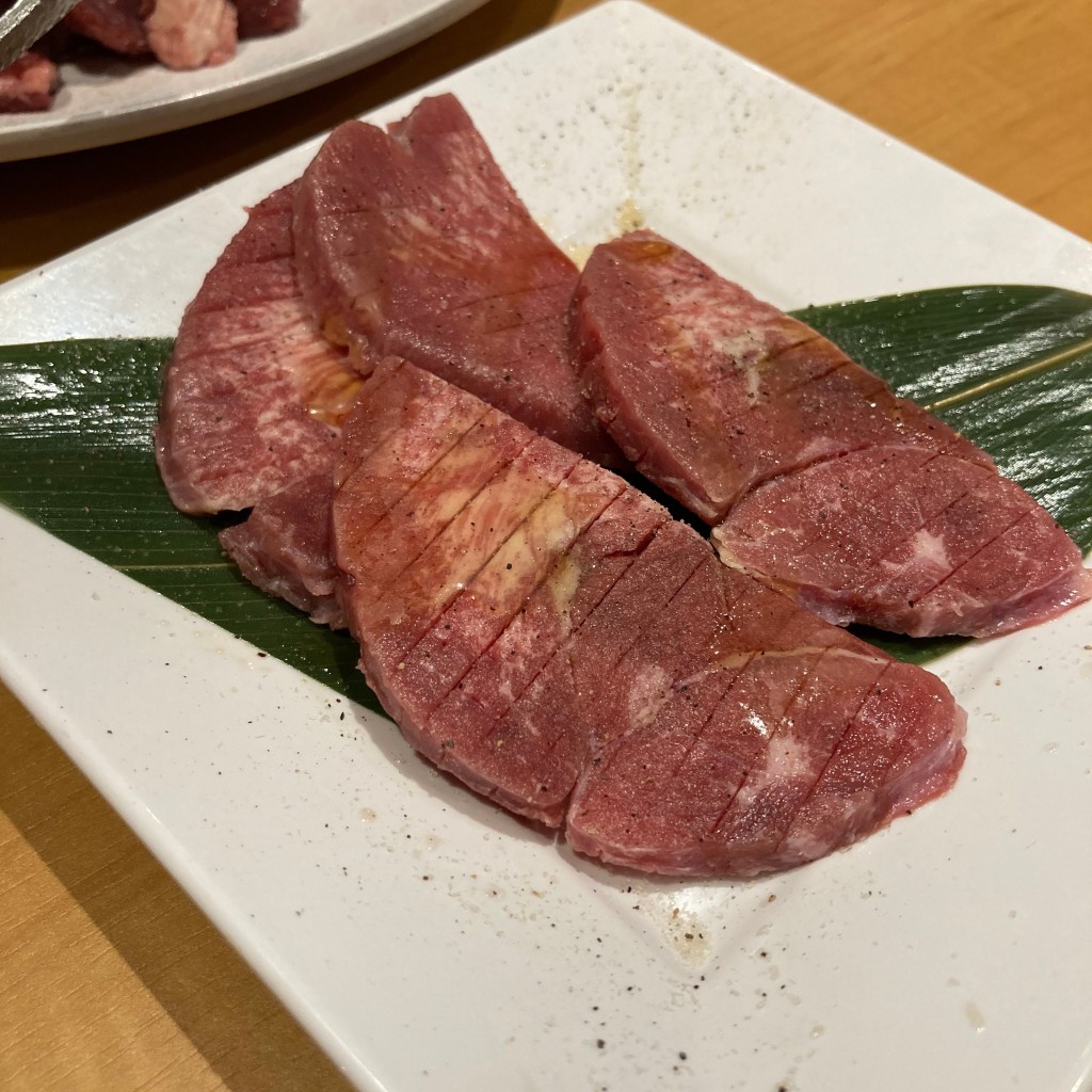 ユーザーが投稿した厚切り牛タンの写真 - 実際訪問したユーザーが直接撮影して投稿した成田焼肉焼肉きんぐ 小田原成田店の写真