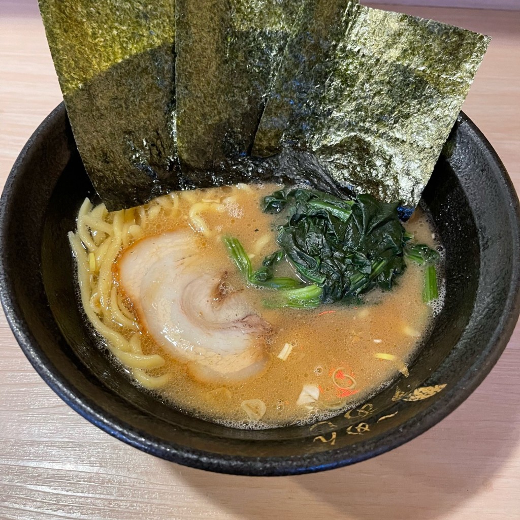 匿命係さんが投稿した千日前ラーメン / つけ麺のお店らーめん あじどのの写真