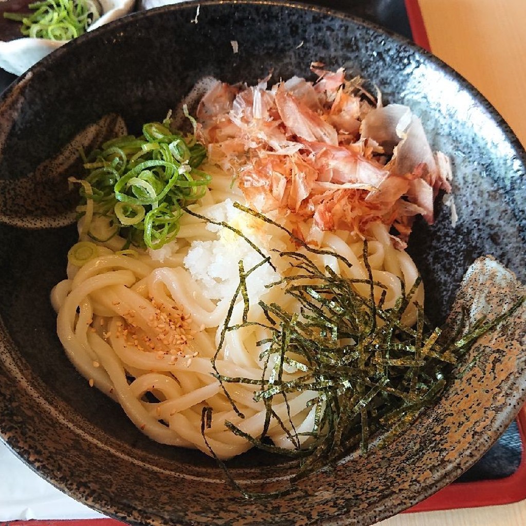 ユーザーが投稿した海鮮丼とミニうどんの写真 - 実際訪問したユーザーが直接撮影して投稿した四郷町東阿保うどん将の写真