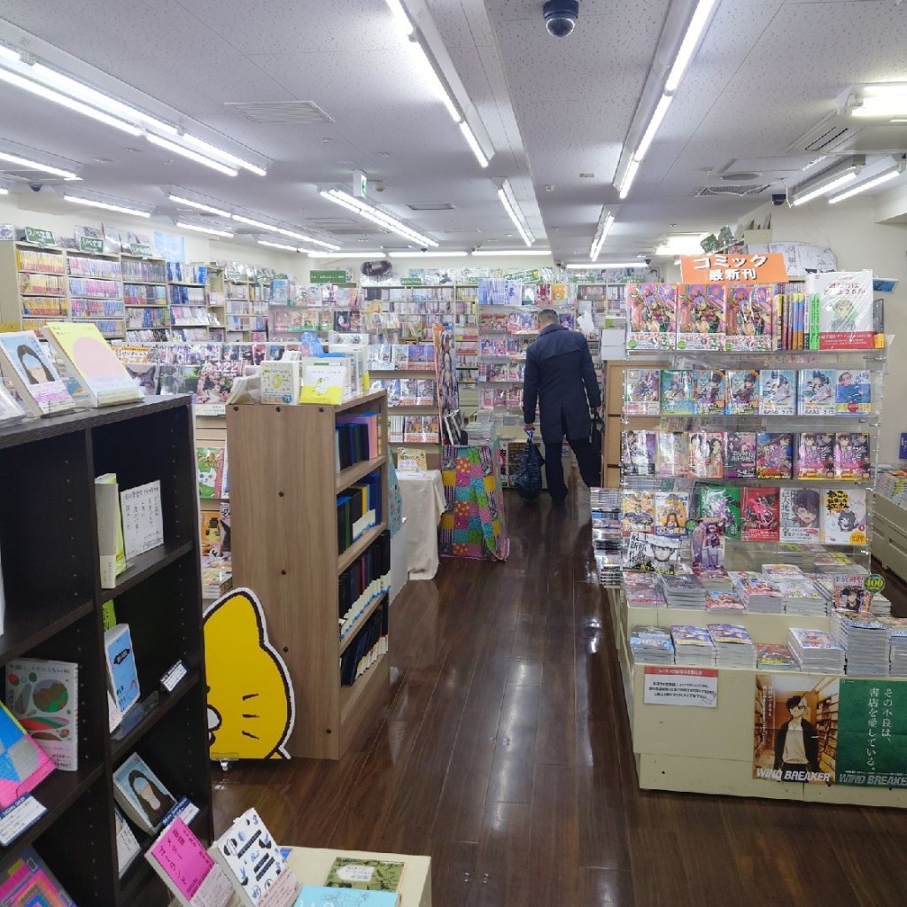 実際訪問したユーザーが直接撮影して投稿した曾根崎書店 / 古本屋株式会社清風堂書店 梅田店の写真