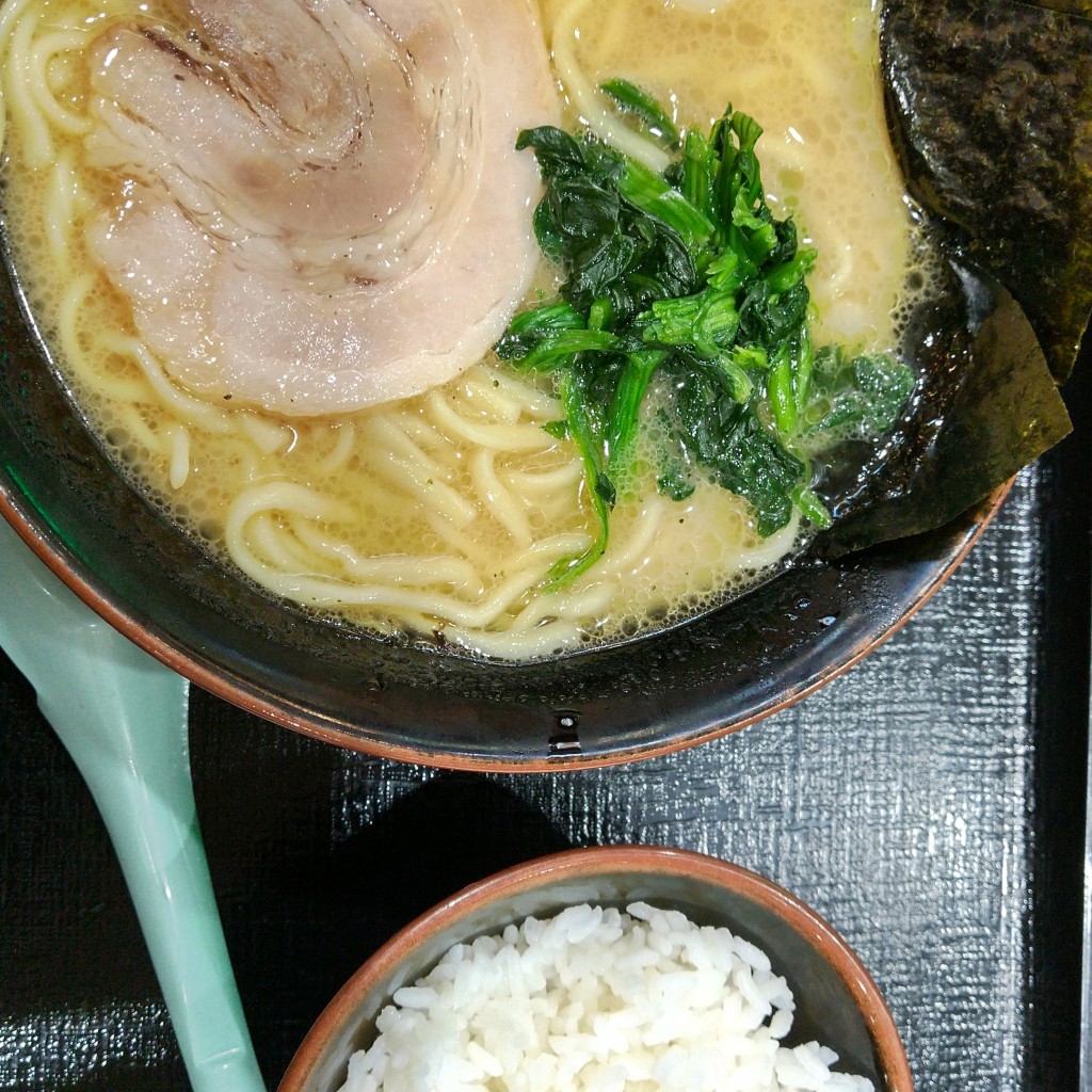 ユーザーが投稿したBセット醤油(ラーメン+ライス)の写真 - 実際訪問したユーザーが直接撮影して投稿した西新井栄町ラーメン専門店壱角家 アリオ西新井店の写真