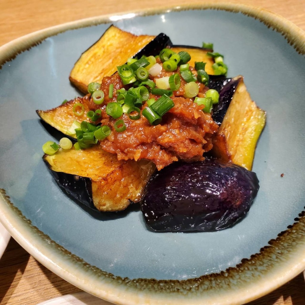 ユーザーが投稿した揚げ茄子の肉味噌がけの写真 - 実際訪問したユーザーが直接撮影して投稿した大崎居酒屋そばえもん 大崎店の写真