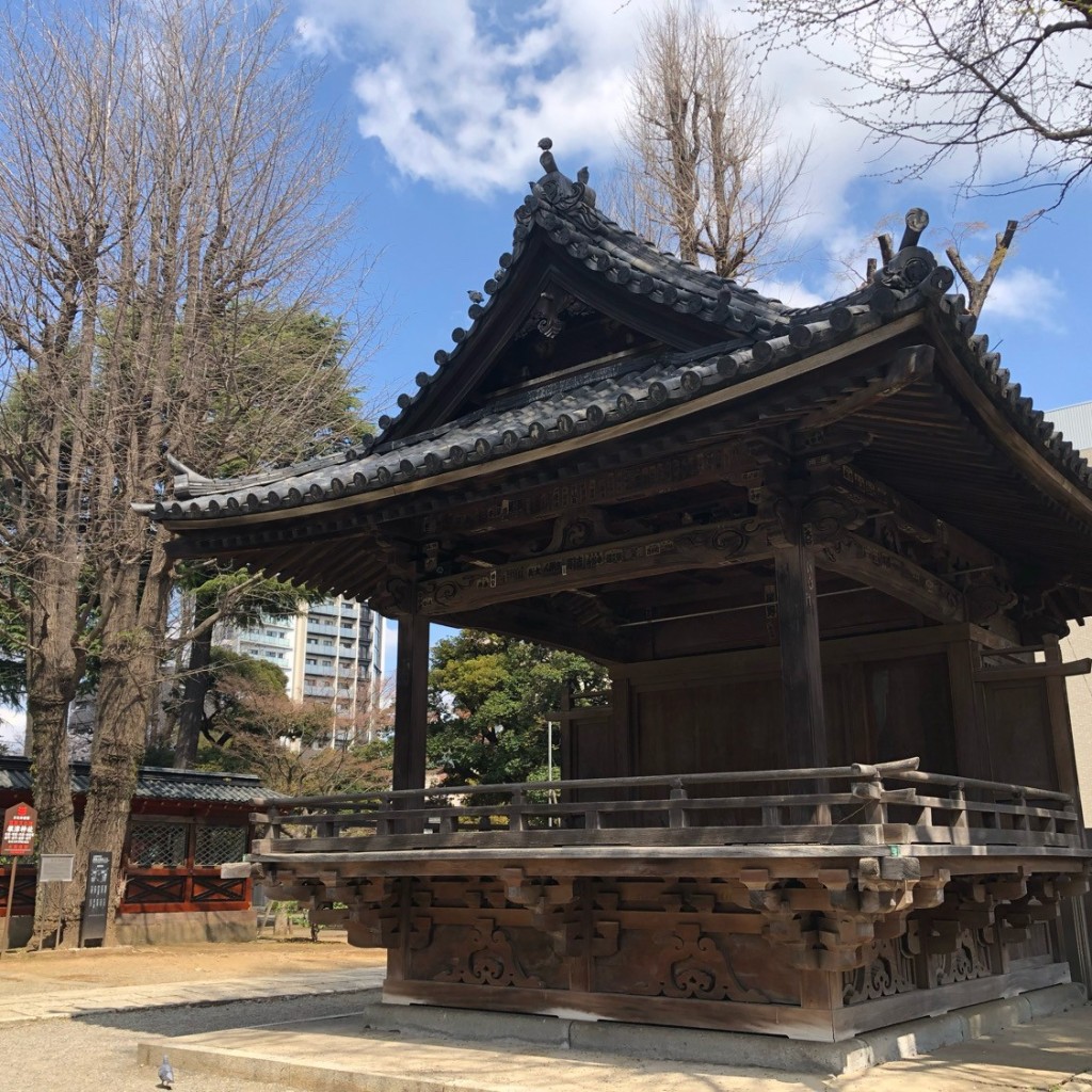 実際訪問したユーザーが直接撮影して投稿した根津地域名所根津神社 舞殿の写真