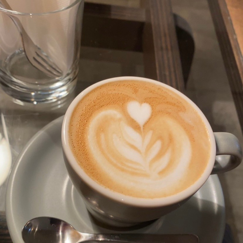 ユーザーが投稿したラテの写真 - 実際訪問したユーザーが直接撮影して投稿した昭和町コーヒー専門店クワイエット コーナー コーヒーの写真