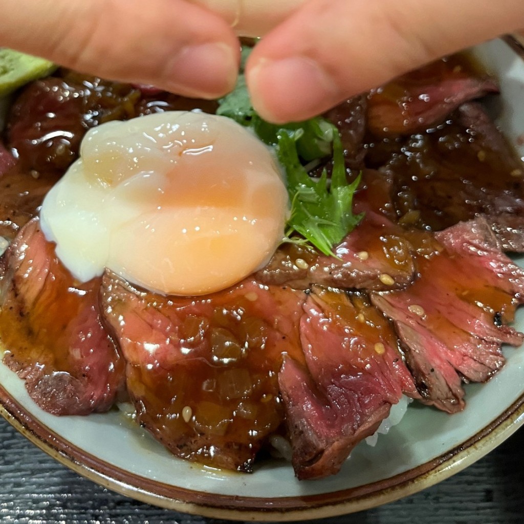 ユーザーが投稿した肉食堂ステーキ丼の写真 - 実際訪問したユーザーが直接撮影して投稿した西念焼肉金沢肉食堂 10&10の写真