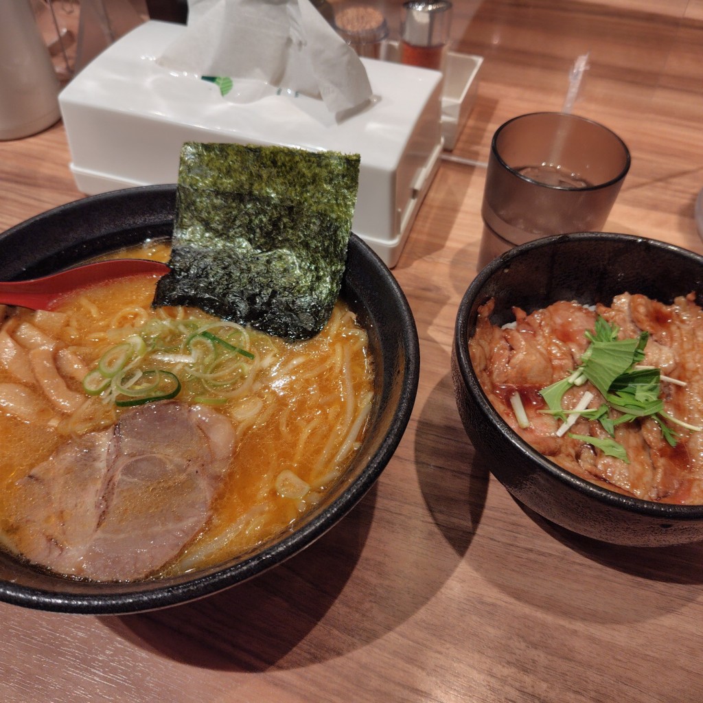 おんせんトラベラーさんが投稿した美々ラーメン / つけ麺のお店麺屋 開高 新千歳空港店/メンヤ カイコウ シンチトセクウコウテンの写真