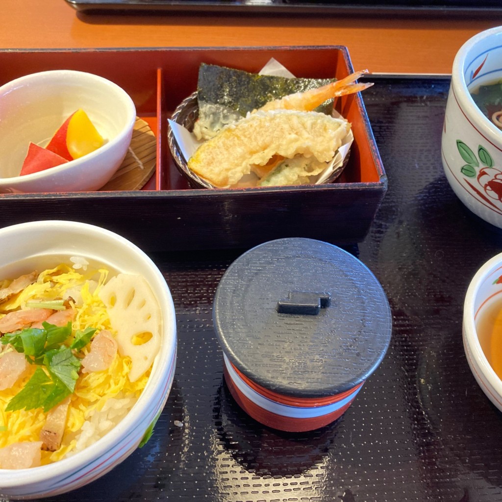 ユーザーが投稿したなごみ弁当(ミニ華チラシ)の写真 - 実際訪問したユーザーが直接撮影して投稿した前後町ファミリーレストラン和食さと 豊明南店の写真