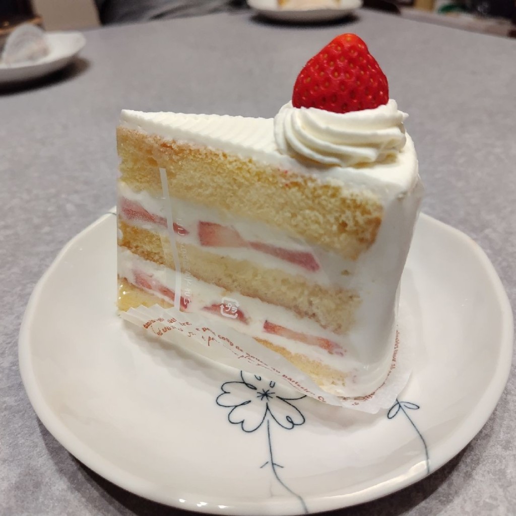 ユーザーが投稿したショートケーキの写真 - 実際訪問したユーザーが直接撮影して投稿した南ケーキポムホッペの写真
