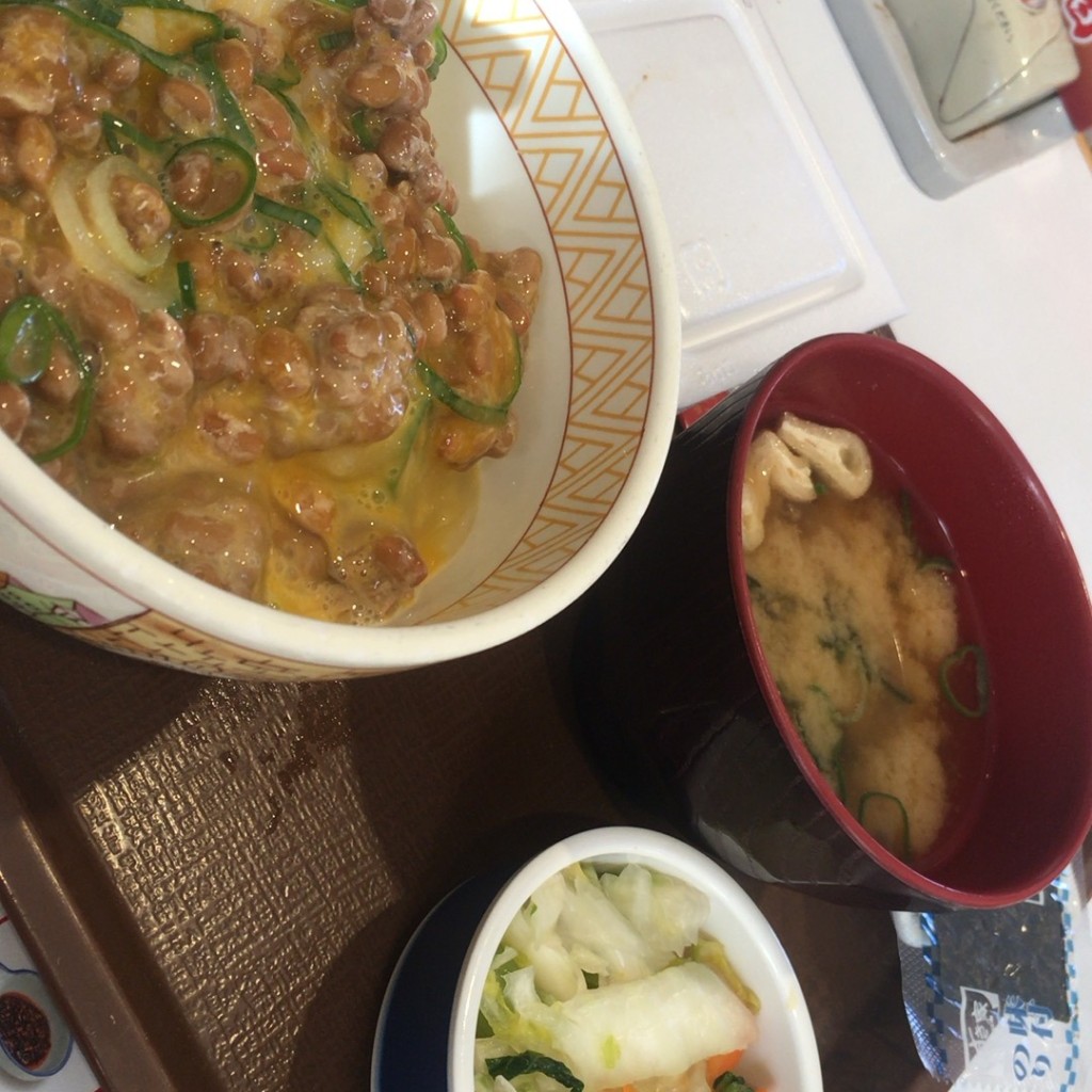 ユーザーが投稿した納豆定食の写真 - 実際訪問したユーザーが直接撮影して投稿した南塚口町牛丼すき家 南塚口七丁目店の写真