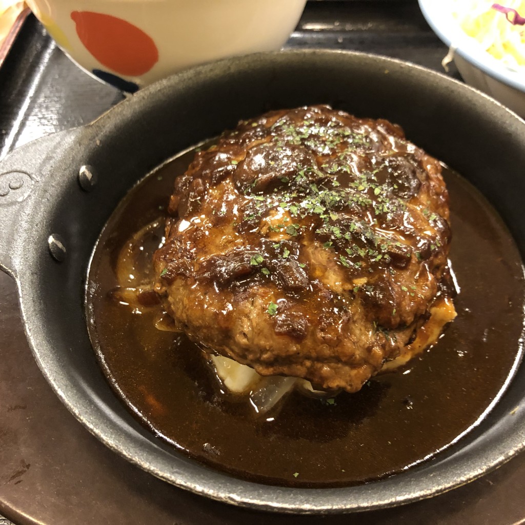 ユーザーが投稿したビーフHB定食ミニの写真 - 実際訪問したユーザーが直接撮影して投稿した行徳駅前牛丼松屋 行徳南店の写真
