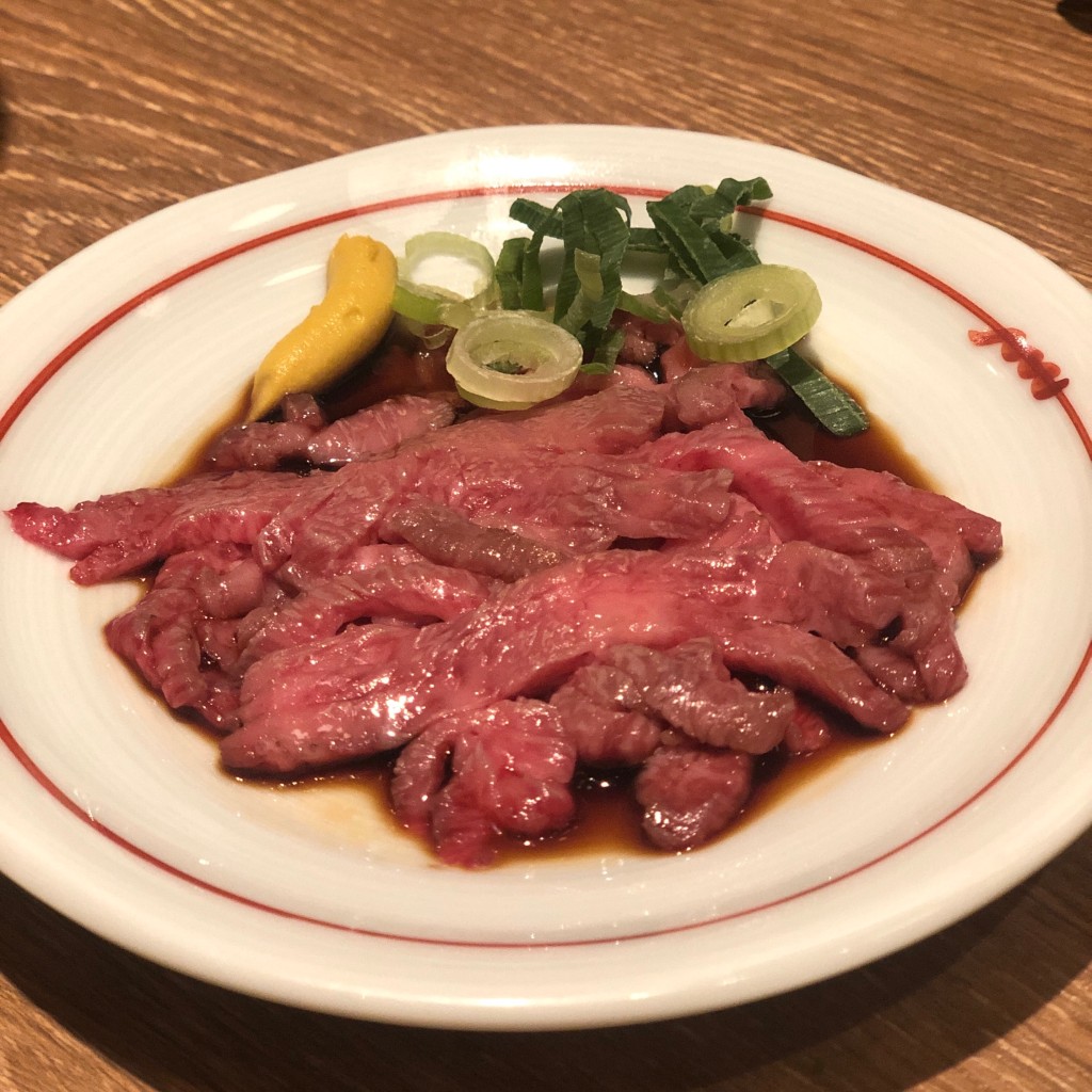 ユーザーが投稿した黒毛和牛肉刺しの写真 - 実際訪問したユーザーが直接撮影して投稿した押西洞院町焼肉焼肉ホルモンやる気 烏丸御池店の写真