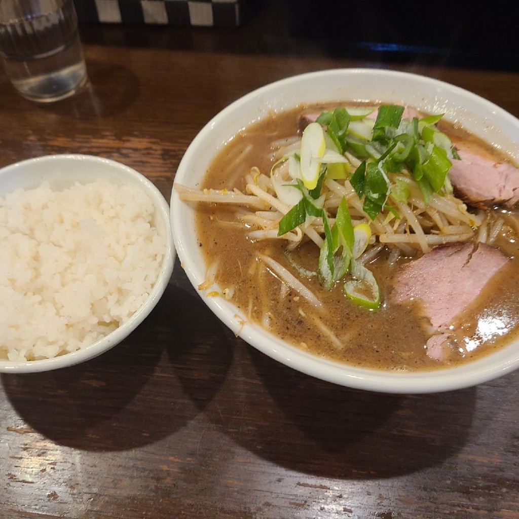 LINE-nFoe3M3wdOnhIさんが投稿した西中島ラーメン / つけ麺のお店らぁめん じん 西中島店(IHARA店)/ラァメン ジン ニシナカジマテン イハラテンの写真