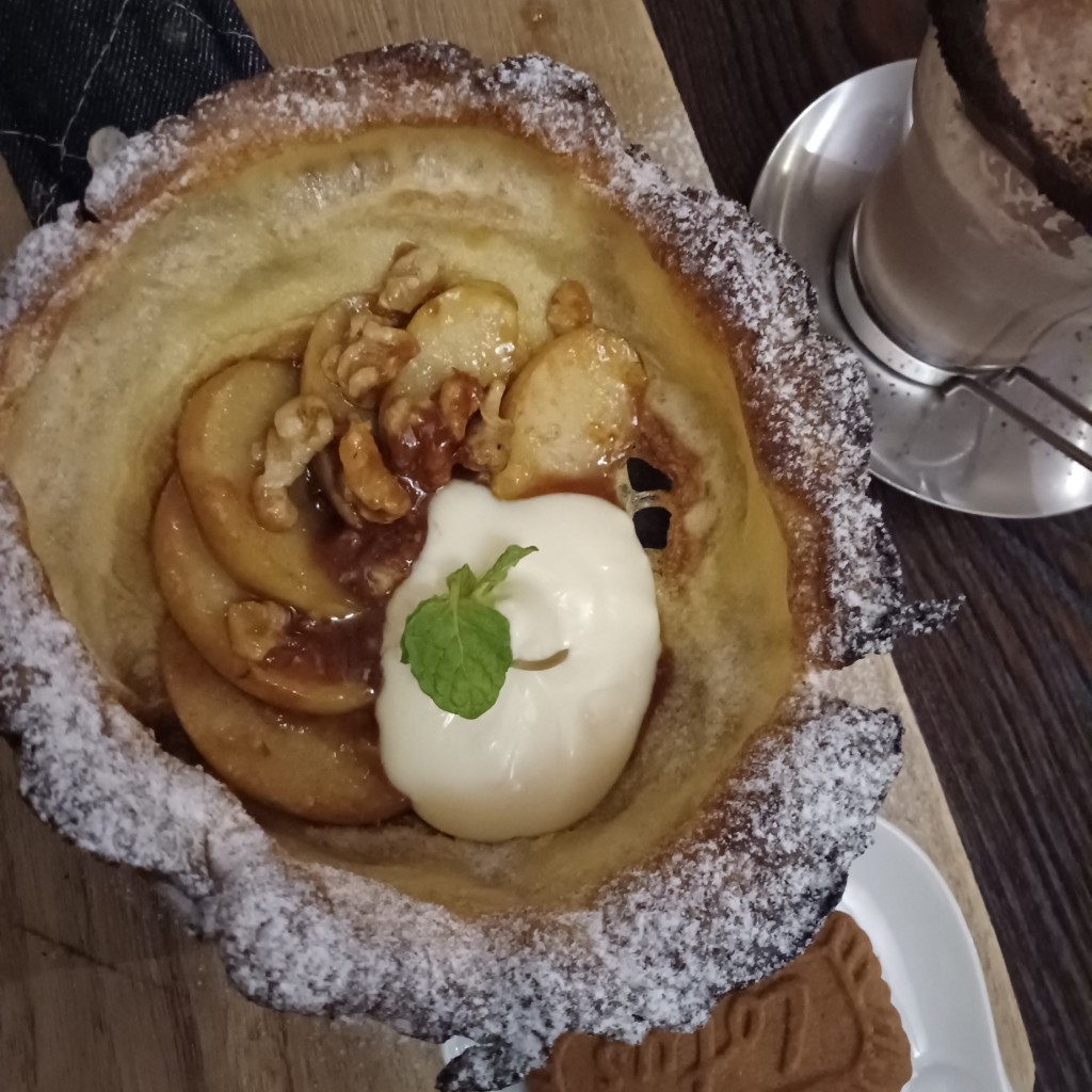 ユーザーが投稿した焼きりんごシナモンとくるみのバタースコッチの写真 - 実際訪問したユーザーが直接撮影して投稿した今井町カフェハックベリーの写真
