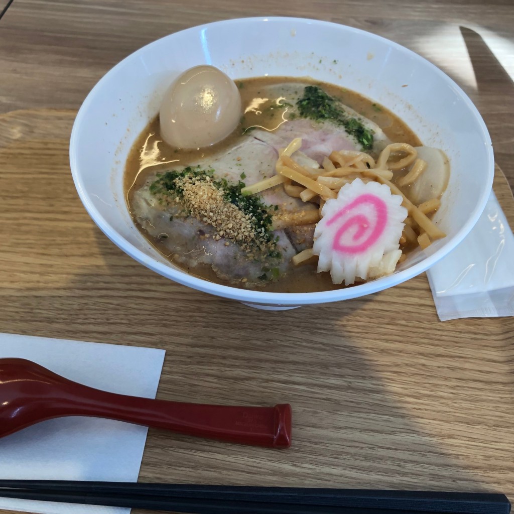 ユーザーが投稿した味玉からみそラーメンの写真 - 実際訪問したユーザーが直接撮影して投稿した若宮町カフェT-STA Cafe T-FOOD STADIUMの写真